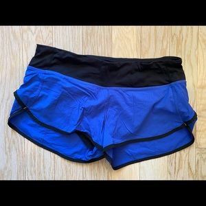 Lululemon size 6 blue stripe speed shorts